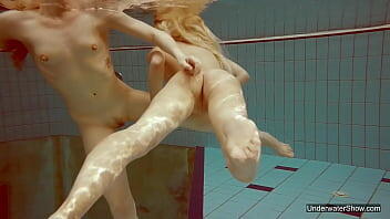 Sesso sensibilissimo in piscina